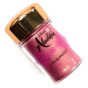 Mac Limited edition Pigment in Rose